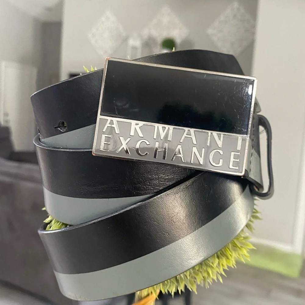 Armani Exchange Bels size 34